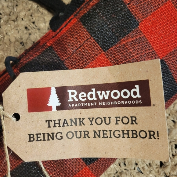 REDWOOD APARTMENT NEIGHBORHOODS Tote Bag Red & Black Checker Print - Picture 3 of 4